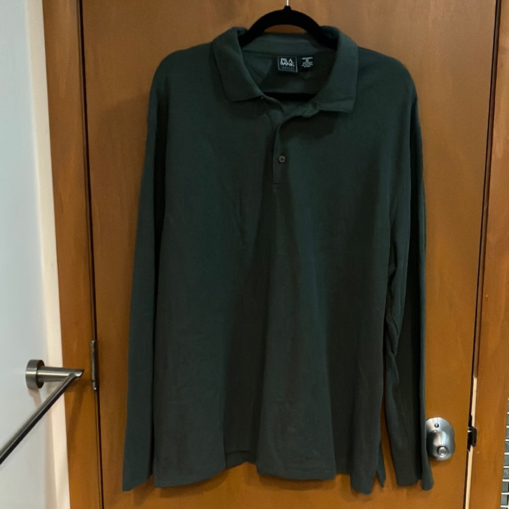 XXL Jos A Bank Traveler, long sleeved button down, excellent condition
